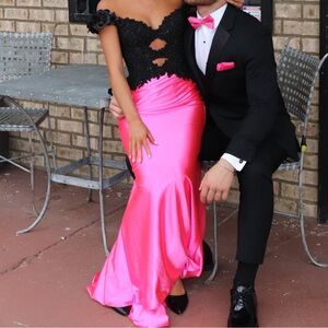 Pink Sherri hill Prom dress size 0